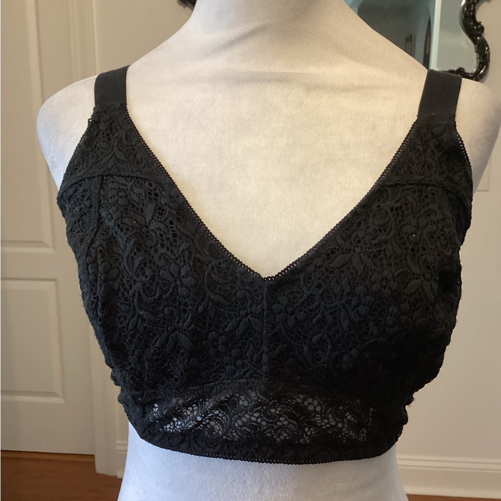 Chic Black Lace Bralette